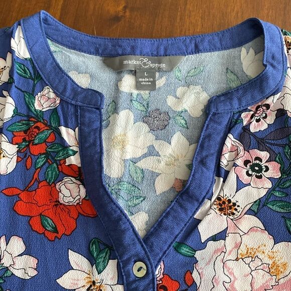 Market & Spruce Sleeveless Floral Blouse - Picture 3 of 5